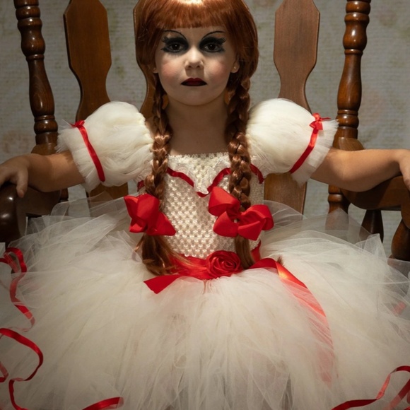 Haunted  Doll, Annabelle-inspired, costume with a wig. - Picture 2 of 4